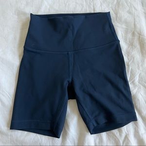 Lululemon Wunder Train High-Rise Short 4”